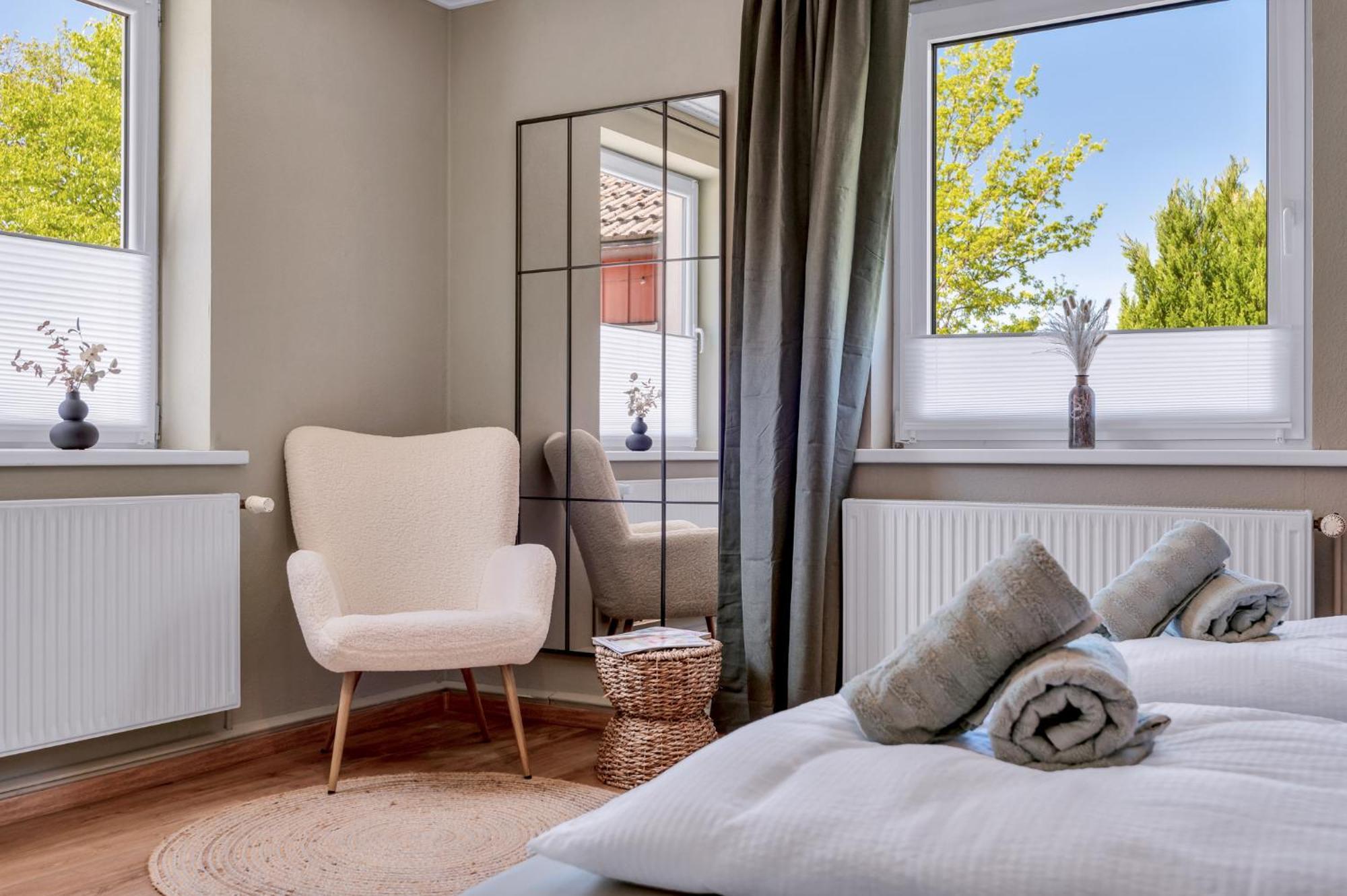 Gruppen & Familien-Ferienhaus Haensel トルフハウス エクステリア 写真