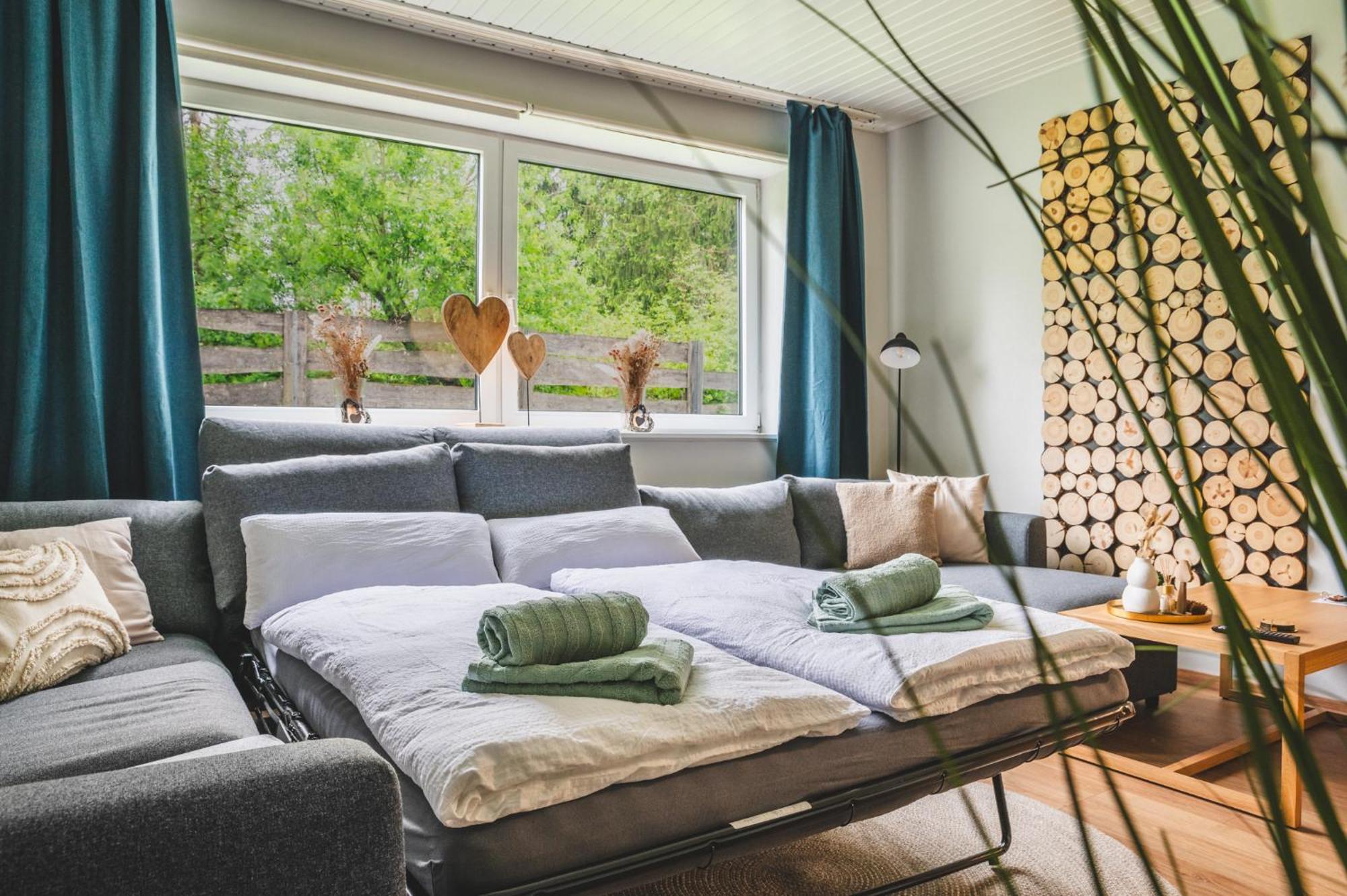 Gruppen & Familien-Ferienhaus Haensel トルフハウス エクステリア 写真